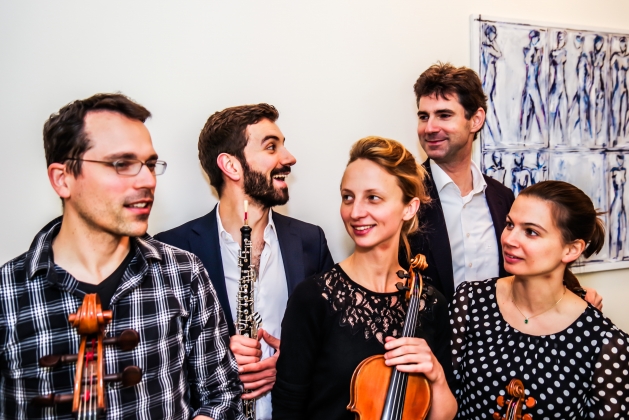 Florian Fischer (Violoncello), Johannes Grosso (Oboe), Anna Heygster (Violine), Philipp Nickel (Viola) und Gisela Müller (Violine)