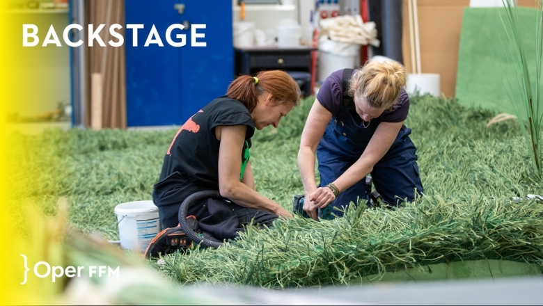 Backstage in der Plastikerwerkstatt für »L’invisible«