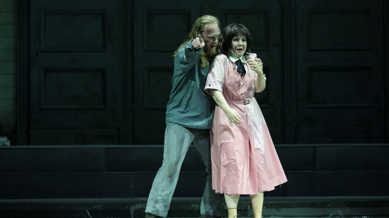 Iain MacNeil (Amonasro), Frühere Besetzung (Aida)