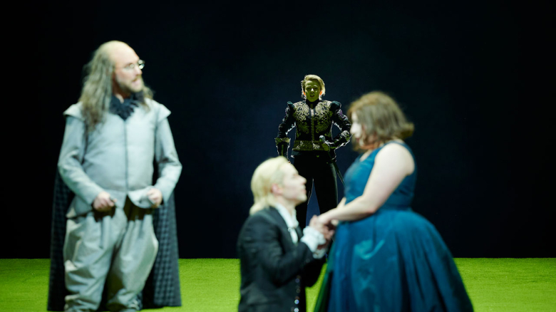 Thomas Faulkner (Latino), Michael Porter (Enea; kniend) Karolina Makuła (Turno; im Hintergrund), Margherita Maria Sala (Lavinia)