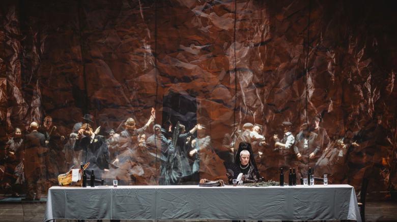 Claudia Mahnke (Mutter), Ensemble