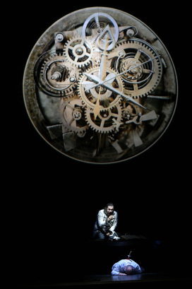 Alexander Tsymbalyuk (Boris Godunov) & Michael McCown (Holy Fool)