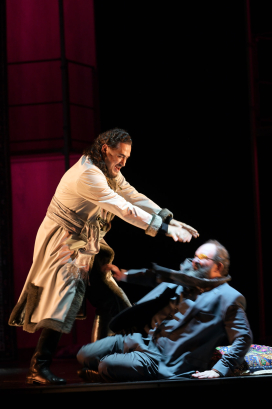 Alexander Tsymbalyuk (Boris Godunov) & AJ Glueckert (Shuisky)