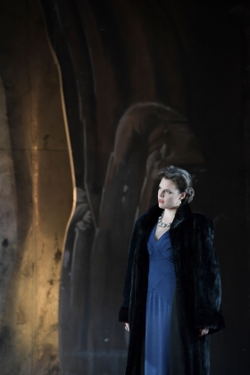 Kirsten MacKinnon (Die Gräfin)