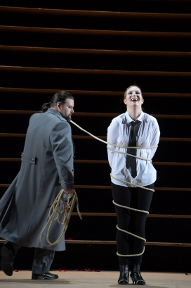 Jean-François Borras (Don José), Paula Murrihy (Carmen) 