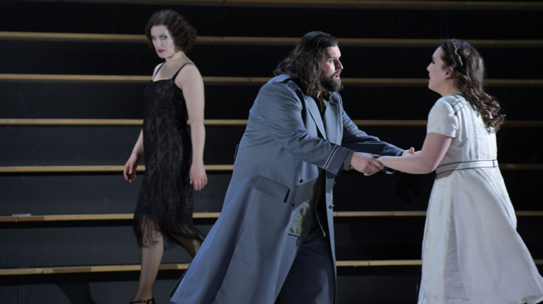 Paula Murrihy (Carmen), Jean-François Borras (Don José), Julia Moorman (Micaëla)