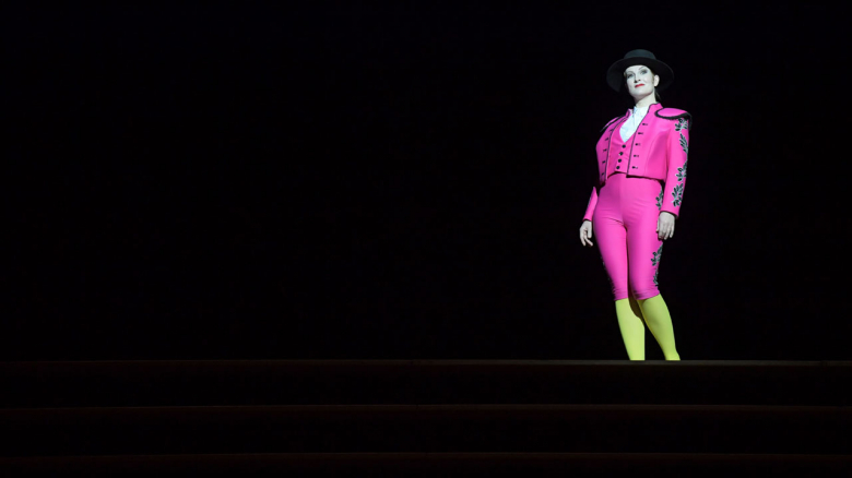 Paula Murrihy (Carmen) 
