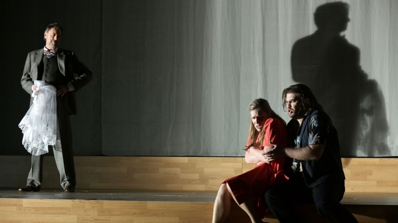 Dietrich Volle (Dr. Vigelius), Jennifer Holloway (Grete) & Anthony Robin Schneider (Landlord of the 