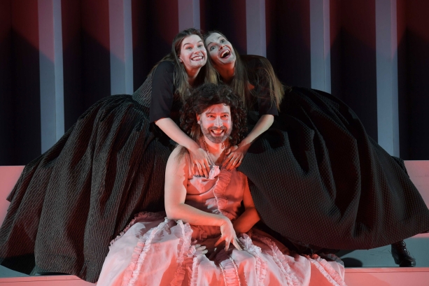 <em>Dido and Aeneas</em>: Elizabeth Reiter (First Witch), Dmitry Egorov (Sorceress), Karolina Makuła (Second Witch)