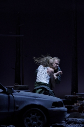 Iain MacNeil (Kajin), Ian Koziara (Chabel)