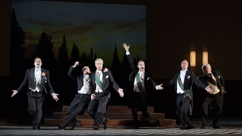 Theo Lebow (Vicomte de Cascada), Michael Porter (Raoul de St. Brioche), Barnaby Rea (Baron Mirko Zeta), Sebastian Geyer (Bogdanowitsch), Dietrich Volle (Kromow) & Franz Mayer (Pritschitsch)