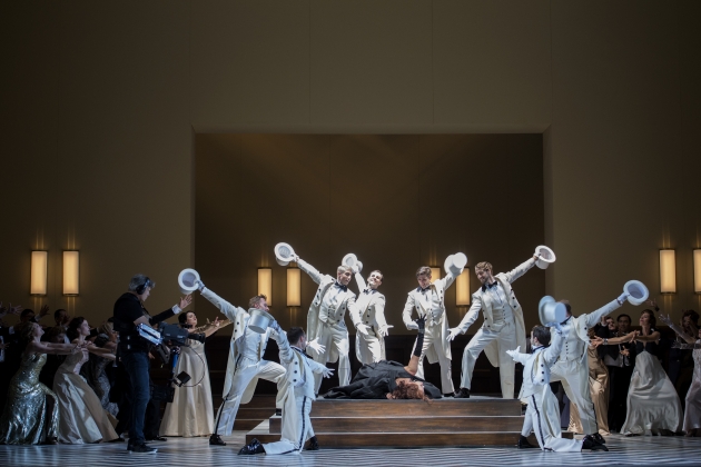 Marlis Petersen (Hanna; am Boden), Ensemble