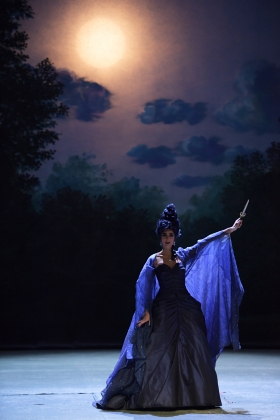 Danae Kontora (2016: Queen of the Night)
