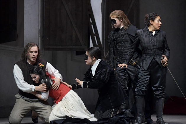 Iurii Samoilov (Masetto), Nina Tarandek (Zerlina), Guanqun Yu (Donna Anna), Michael Porter (Don Ottavio) & Juanita Lascarro (Donna Elvira)