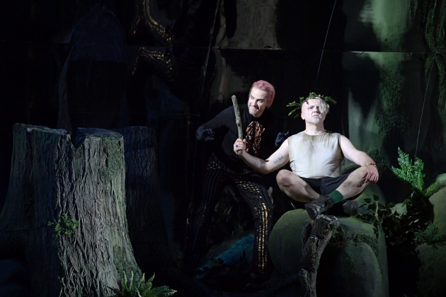 (<em>Secret Kingdom</em>) Sebastian Geyer (Jester) & Davide Damiani (King)