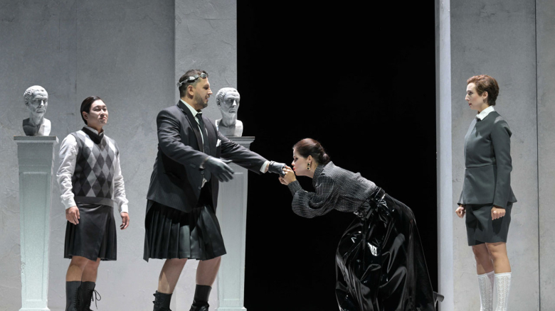 Pete Thanapat (Curio), Yuriy Mynenko (Giulio Cesare), Zanda Švēde (Cornelia), Cecelia Hall (Sesto)
