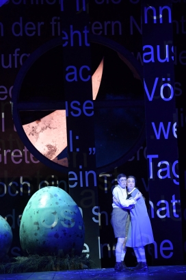 Bianca Andrew (Hänsel), Monika Buczkowska (Gretel)