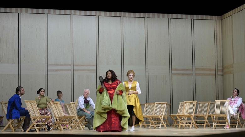 Thomas Faulkner (Bartolo), Judita Nagyová (Marcellina), Karolina Bengtsson (Barbarina), Franz Mayer (Antonio), Nombulelo Yende (Gräfin Almaviva), Elena Villalón (Susanna), Kihwan Sim (Figaro)