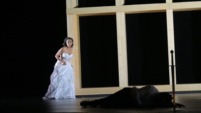 Juanita Lascarro (Iseut, die Blonde), Rodrigo Porras Garulo (Tristan)