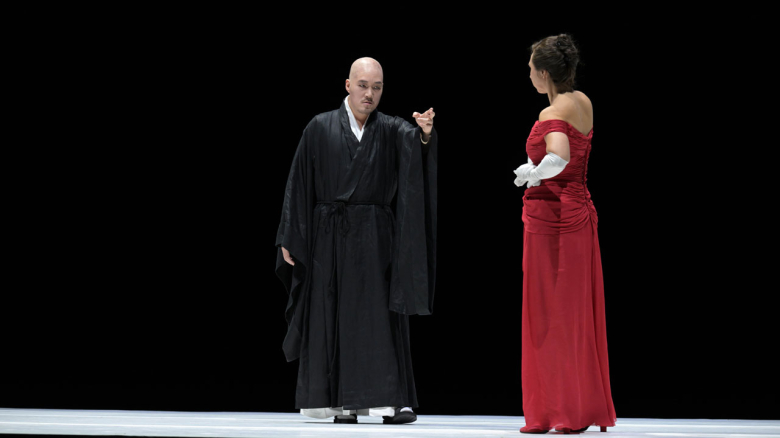 Kihwan Sim (Onkel Bonzo), Anna Princeva (Cio-Cio-San, genannt Butterfly)