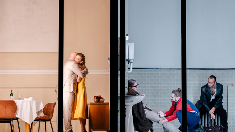Alexander Roslavets (Kotschubej) und Karolina Makuła (Ljubow), Peter Sokolov (Mazeppa), Stephen Louis (Torpedo), Jarrett Porter (Orlik)