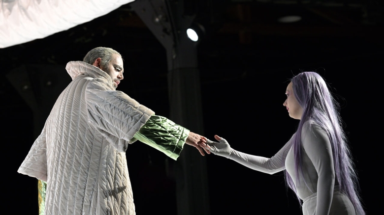 Liviu Holender (Graf of Lusignan) & Anna Nekhames (Melusine)