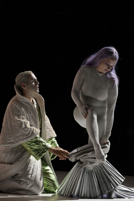 Liviu Holender (Graf von Lusignan), Anna Nekhames (Melusine)