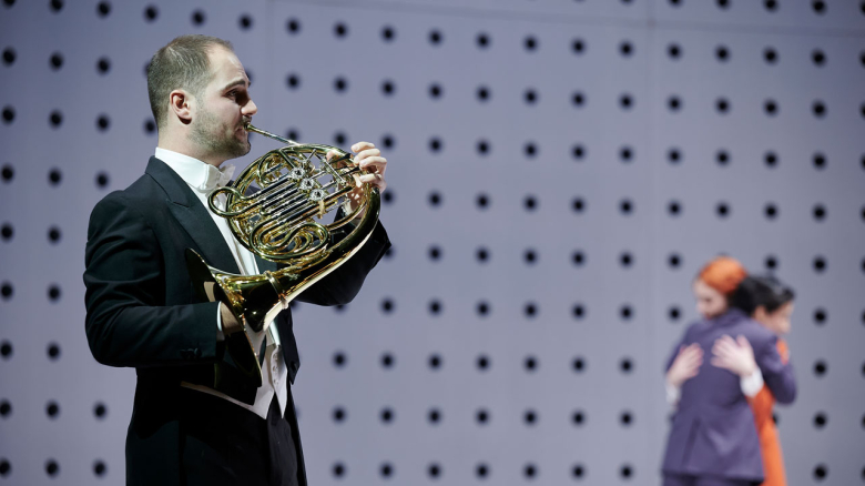 Alexander Boukikov (Horn), Monika Buczkowska-Ward (Sifare), Tanzensemble