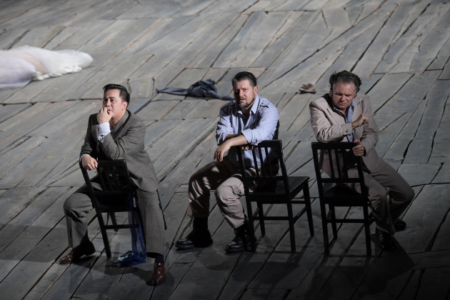 Arthur Espiritu (Cassio), Evez Abdulla (Iago) und Roberto Saccà (Otello)