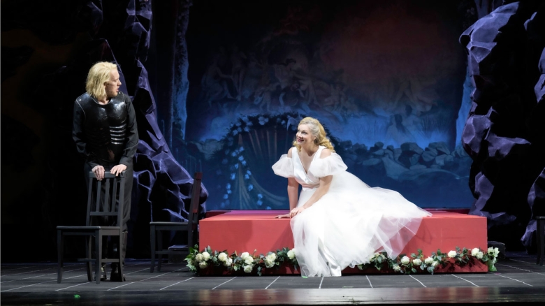 Ian Koziara (Parsifal) & Jennifer Holloway (Kundry)