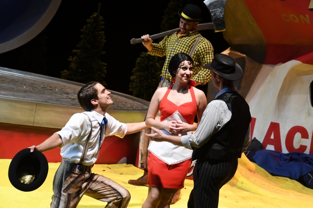 Mikołaj Trąbka (John Shears), Elizabeth Sutphen (Tiny) & Michael McCown (Johnny Inkslinger) in front of Sebastian Geyer (Helson)