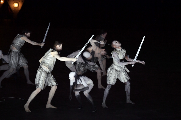 Jakub Józef Orliński (Rinaldo, bare chested with sword) & dancers