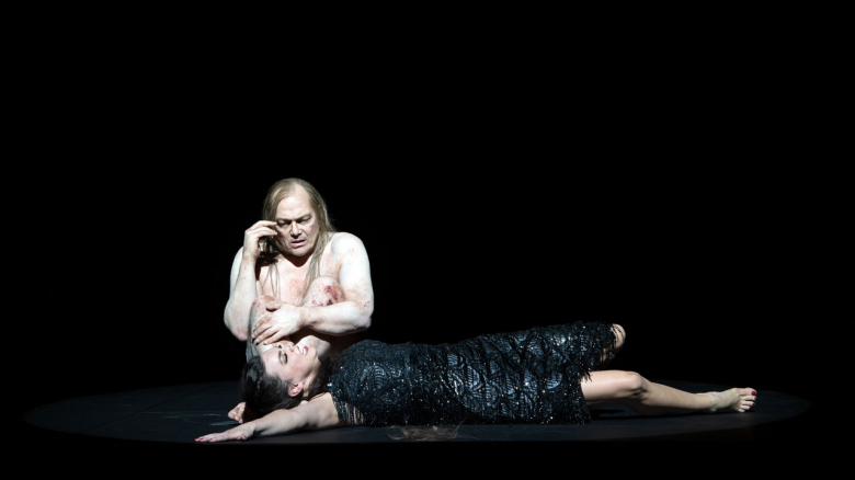 Christopher Maltman (Jochanaan) & Ambur Braid (Salome) 