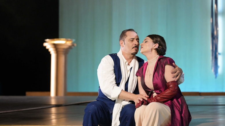 Stefano La Colla (Mario Cavaradossi), Bianca Margeǎn (Floria Tosca)