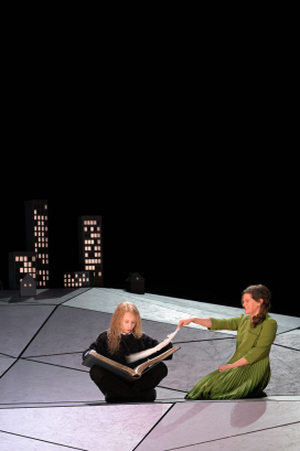 Iurii Iushkevich (The Boy), Elizabeth Reiter (Agnès)